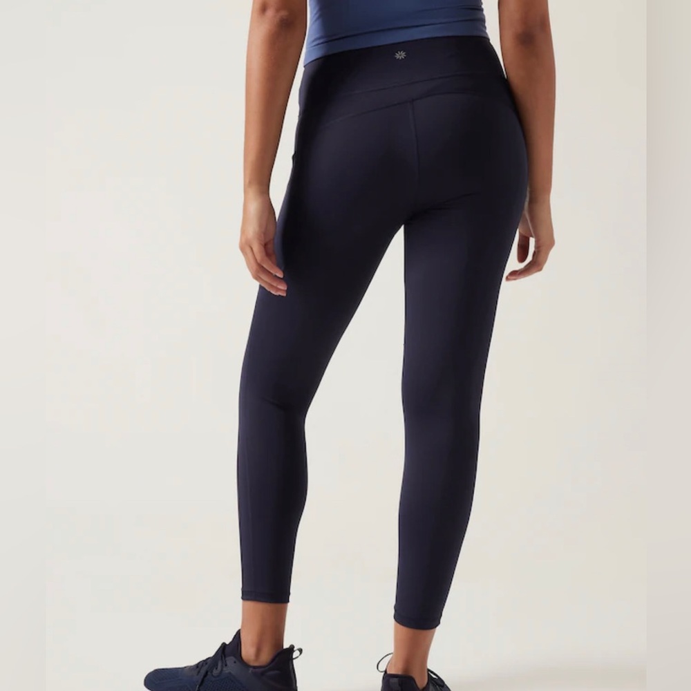 Athleta Ultimate Stash Tight
